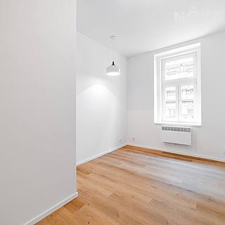Pronájem bytu 1+1 30 m&sup2; Praha