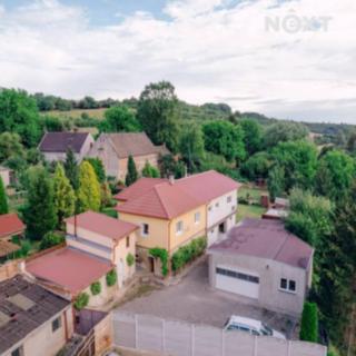 Prodej rodinného domu 258 m² Holedeč Veletice