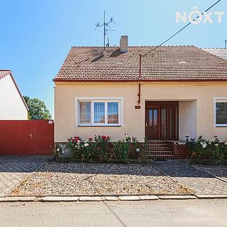 Prodej rodinného domu 210 m&sup2; Přítluky