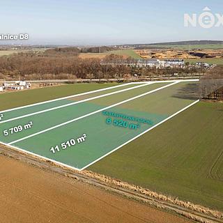 Prodej komerčního pozemku 22 806 m² Veltrusy, Nad Benzinou