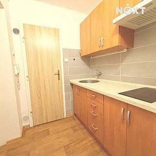 Pronájem bytu 1+kk a garsoniéry 23 m² Ústí nad Labem Klíše, Na Popluží