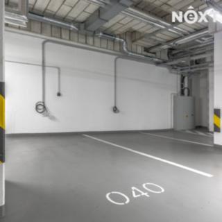 Pronájem parkovacího místa 18 m² Praha