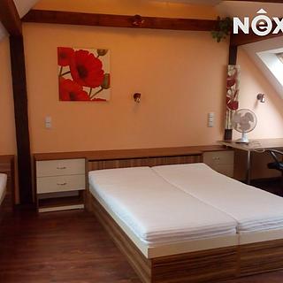 Pronájem bytu 1+kk a garsoniéry 59 m² Jindřichův Hradec I, Svatojánská