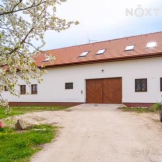 Prodej bytu 4+kk 100 m² Planá