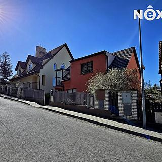 Prodej rodinného domu 125 m&sup2; Praha