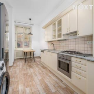 Pronájem bytu 2+1 73 m² Praha Malá Strana, Újezd