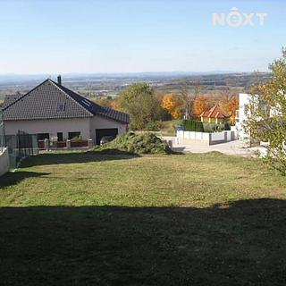 Prodej stavební parcely 757 m² Adamov