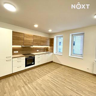 Pronájem bytu 2+kk 65 m² Hluboká nad Vltavou, Masarykova