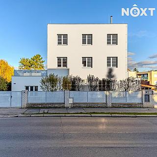 Prodej bytu 1+kk a garsoniéry 26 m² Praha Sedlec, Suchdolská