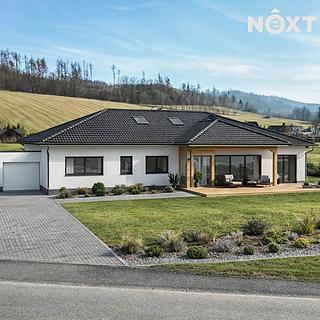 Prodej stavební parcely 1 752 m² Karlovice