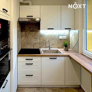 Pronájem bytu 1+kk, garsoniery 30 m² Praha