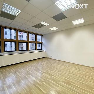 Pronájem kanceláře 114 m&sup2; Praha