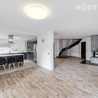 Prodej rodinného domu 240 m² Neveklov, Husova