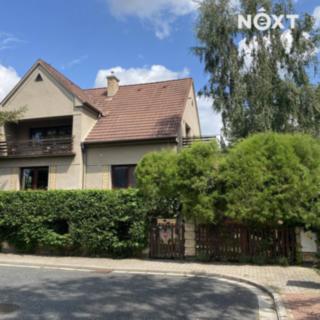 Prodej rodinného domu, 180m²