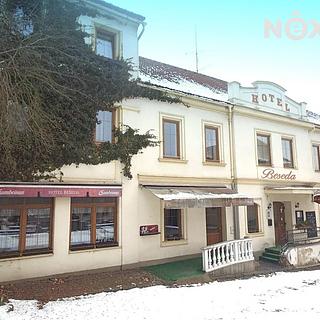 Prodej restaurace 1100 m&sup2; Mimoň