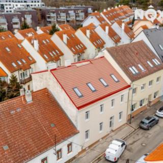 Prodej bytu 1+1 87 m² Praha Žižkov, Na mokřině
