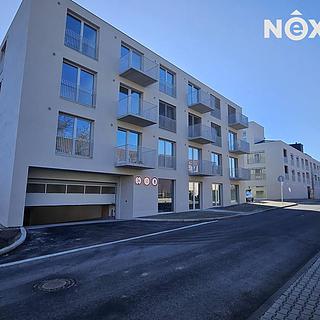 Pronájem parkovacího místa 10 m² Hostivice, Cihlářská