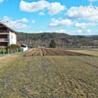 Prodej stavební parcely 3 572 m² Česká