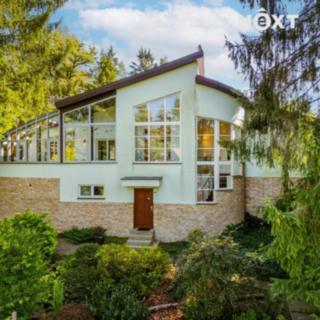 Prodej rodinného domu 144 m² Kamenice, Karmínová