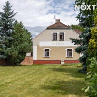 Prodej vily 380 m² Březno