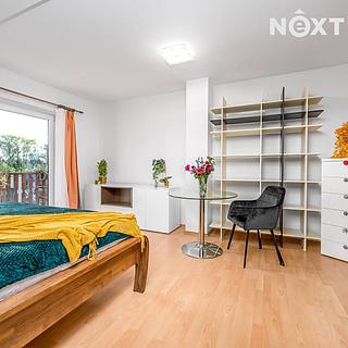 Pronájem bytu 1+1 38 m² Dolní Břežany