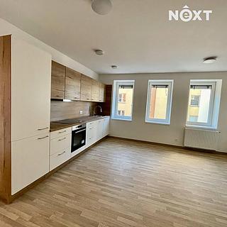 Pronájem bytu 2+kk 65 m&sup2; Hluboká nad Vltavou