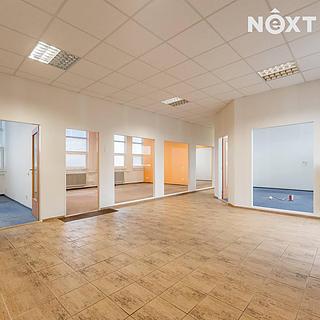 Pronájem kanceláře 175 m&sup2; Vestec