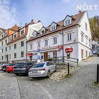 Prodej hotelu a penzionu 533 m² Hluboká nad Vltavou, nám. Čsl. armády