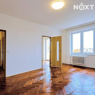 Pronájem bytu 2+1 56 m&sup2; Hradec Králové