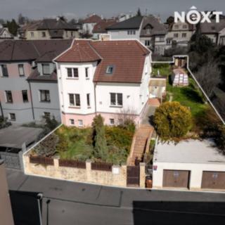 Prodej rodinného domu 220 m² Praha