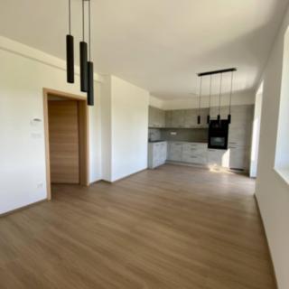 Pronájem bytu 3+kk 66 m² Drahotěšice