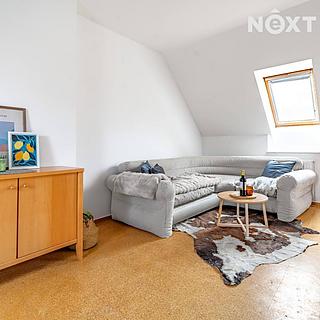 Prodej bytu 1+kk a garsoniéry 37 m² Brno Královo Pole, Högrova