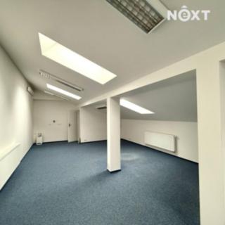 Pronájem kanceláře 122 m² Praha Libuš, Libušská