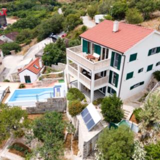 Prodej vily, 246m²