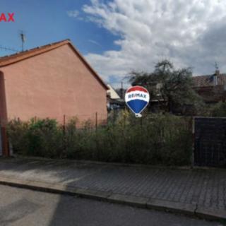 Prodej stavební parcely 211 m² Kladno
