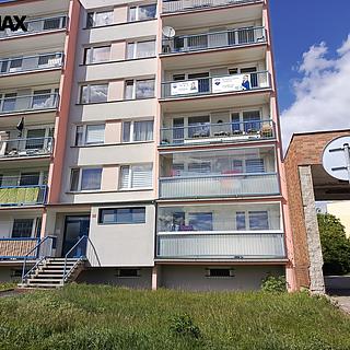 Prodej bytu 4+1 79 m² Teplice Trnovany, Májová