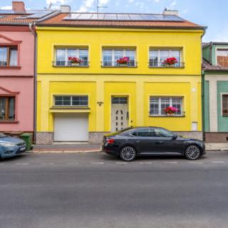 Prodej rodinného domu 235 m² Chomutov, Kmochova