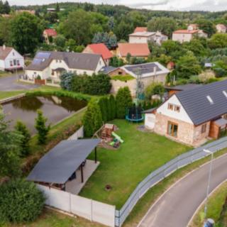 Prodej rodinného domu 158 m² Měcholupy Velká Černoc
