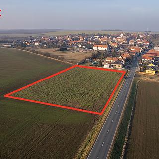 Prodej stavební parcely 6349 m&sup2; Račiněves