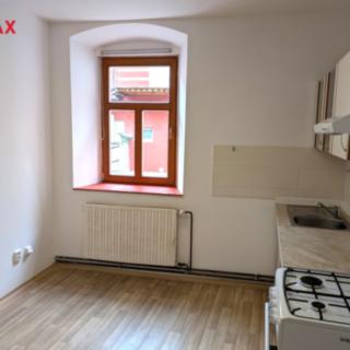 Pronájem bytu 1+1 37 m² Ústí nad Labem