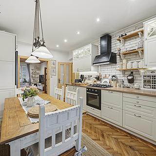 Prodej bytu 4+1 107 m&sup2; Ústí nad Labem