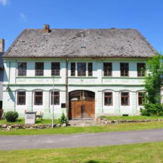 Prodej rodinného domu 1 042 m² Drahobuz