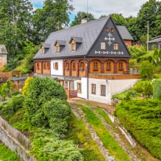 Prodej rodinného domu 271 m² Krásná Lípa, Jugoslávská