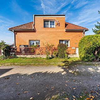 Prodej rodinného domu 197 m² Tišice, U trati