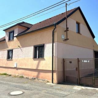 Prodej rodinného domu 176 m² Milavče Radonice