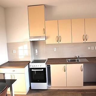 Pronájem bytu 2+kk 35 m² Domažlice Hořejší Předměstí, Petrovická