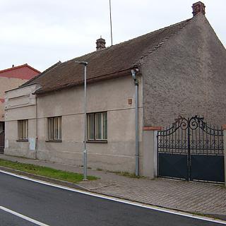 Prodej rodinného domu 110 m² Sezemice