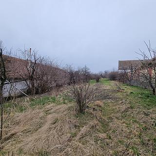 Prodej stavební parcely 809 m² Litobratřice