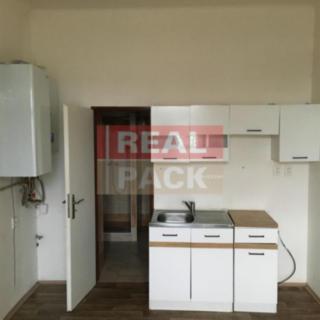Pronájem bytu 1+1 41 m² Staňkovice Tvršice