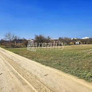 Prodej stavební parcely 2719 m&sup2; Znojmo